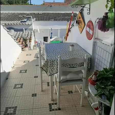 House Happy Fernao Ferro